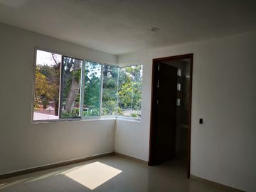VENTA DE CASA DE 2 NIVELES EN LA COL. OTILIO MONTAÑO