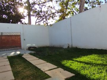VENTA DE CASA DE 2 NIVELES EN LA COL. OTILIO MONTAÑO
