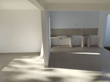VENTA DE CASA DE 2 NIVELES EN LA COL. OTILIO MONTAÑO