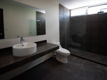 RESIDENCIA EN VENTA EN PRIVADA XCUMPICH