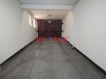 Casa En Venta De Ocasión Por Mudanza - Sta Catalina, La Victoria.