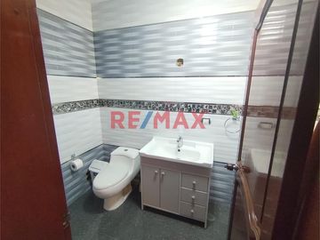 Casa En Venta De Ocasión Por Mudanza - Sta Catalina, La Victoria.