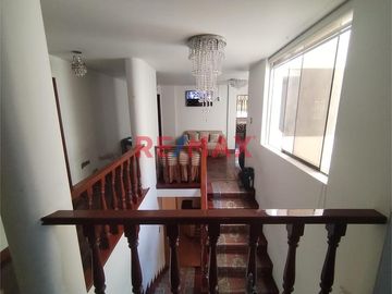 Casa En Venta De Ocasión Por Mudanza - Sta Catalina, La Victoria.
