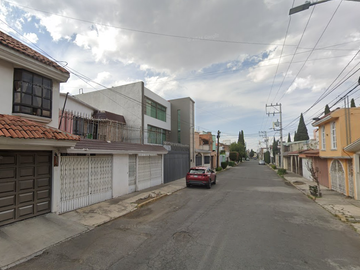 CASA EN RECUPERACION EN TOLUCA!!!!
