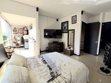 SE VENDE CASA DE 3 NIVELES EN PACE, SUR DE CALI -  CONJUNTO CERRADO