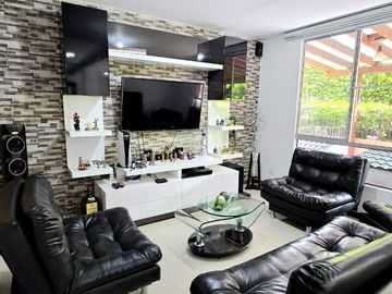SE VENDE CASA DE 3 NIVELES EN PACE, SUR DE CALI -  CONJUNTO CERRADO
