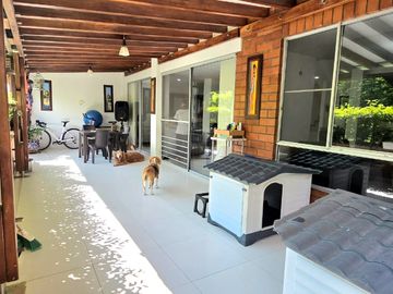 SE VENDE CASA DE 3 NIVELES EN PACE, SUR DE CALI -  CONJUNTO CERRADO
