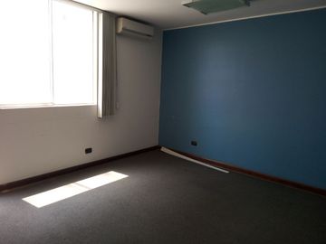 CASA EN MIRAFLORES, CALLE TACNA, ESPECTACULAR ZONA  DE PARQUES PARA PROYECTO IINMOBILIARIO