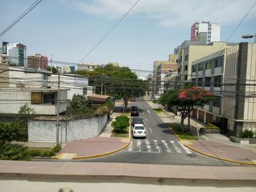CASA EN MIRAFLORES, CALLE TACNA, ESPECTACULAR ZONA  DE PARQUES PARA PROYECTO IINMOBILIARIO