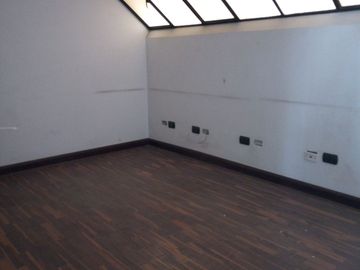 CASA EN MIRAFLORES, CALLE TACNA, ESPECTACULAR ZONA  DE PARQUES PARA PROYECTO IINMOBILIARIO