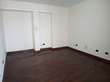 CASA EN MIRAFLORES, CALLE TACNA, ESPECTACULAR ZONA  DE PARQUES PARA PROYECTO IINMOBILIARIO