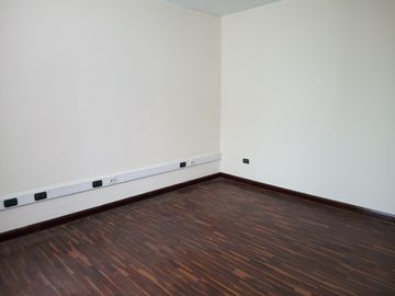 CASA EN MIRAFLORES, CALLE TACNA, ESPECTACULAR ZONA  DE PARQUES PARA PROYECTO IINMOBILIARIO