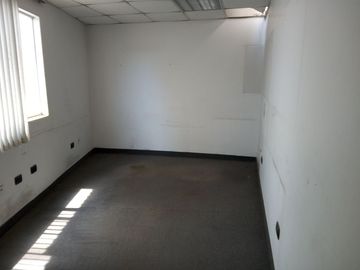 CASA EN MIRAFLORES, CALLE TACNA, ESPECTACULAR ZONA  DE PARQUES PARA PROYECTO IINMOBILIARIO