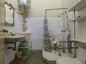 VENDO CASA EN JESUS MARÍA CERCA AV. SAN FELIPE