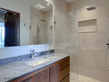Departamento en Venta Nuevo de Lujo Torre Mar Siete en Country Club, Guadalajara