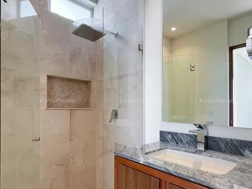 Departamento en Venta Nuevo de Lujo Torre Mar Siete en Country Club, Guadalajara