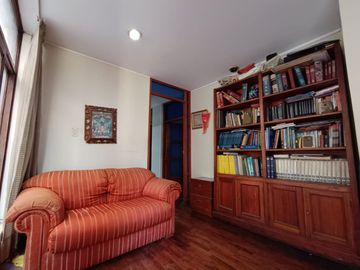 Casa De 284 M2 En Urb. Higuereta
