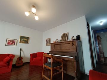Casa De 284 M2 En Urb. Higuereta