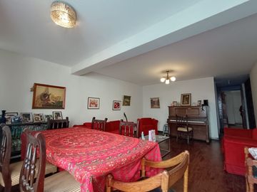 Casa De 284 M2 En Urb. Higuereta