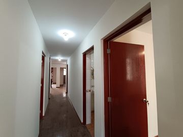 Casa De 284 M2 En Urb. Higuereta