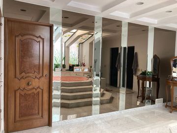 Casa en Venta en Bosques de las Lomas