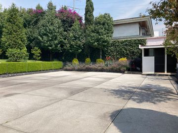 Casa en Venta en Bosques de las Lomas