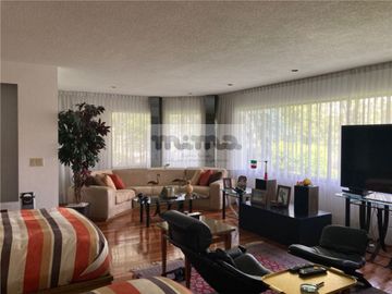 Casa en Venta en Bosques de las Lomas