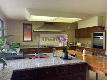 Casa en Venta en Bosques de las Lomas