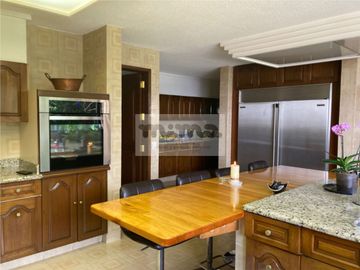 Casa en Venta en Bosques de las Lomas