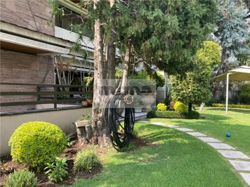 Casa en Venta en Bosques de las Lomas