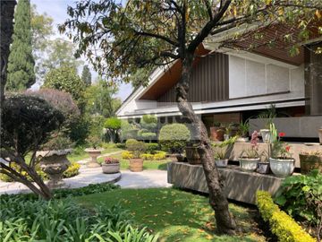 Casa en Venta en Bosques de las Lomas