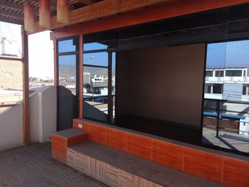 VENTA DE CASA EN SAN BARTOLO CON DOS DEPARTAMENTOS INDEPENDIENTES