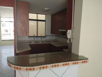 VENTA DE CASA EN SAN BARTOLO CON DOS DEPARTAMENTOS INDEPENDIENTES