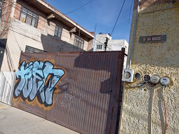 Bodega, Estacionamiento y Departamentos en VENTA en Lomas del Capulín, por Av. San Marcos Zacatecas, Zac.