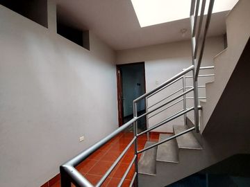 VENTA DE CASA EN ATE VITARTE URBANIZACION SANTA CLARA