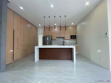 House and Lot for Sale in Havila Highland Pointe 2 at Taytay Rizal