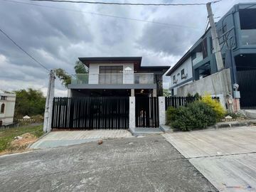 House and Lot for Sale in Havila Highland Pointe 2 at Taytay Rizal