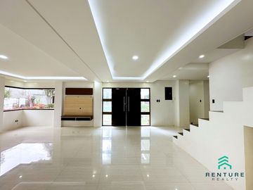 For Sale: 1,000 SQM Renovated House & Lot In Baliwag, Bulacan (With Swimming Pool)