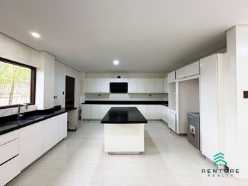 For Sale: 1,000 SQM Renovated House & Lot In Baliwag, Bulacan (With Swimming Pool)