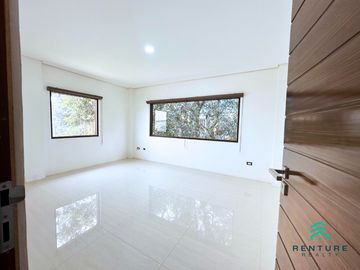 For Sale: 1,000 SQM Renovated House & Lot In Baliwag, Bulacan (With Swimming Pool)