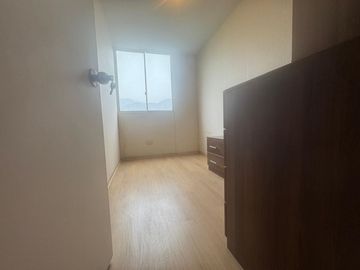 ✨🏠 Amplio, iluminado y frente a la 🏊‍♀️ piscina: Dúplex familiar en el mejor clima de Lima ☀️🌿
