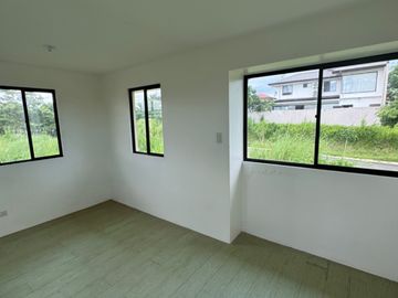 House and Lot for Sale in Nuvali Avida Woodhill Settings near Miriam College Ready for Occupancy Single Detachec