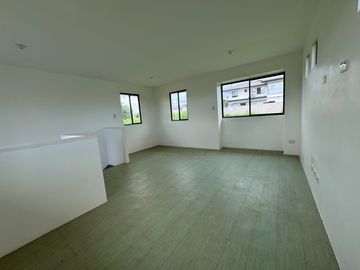 House and Lot for Sale in Nuvali Avida Woodhill Settings near Miriam College Ready for Occupancy Single Detachec