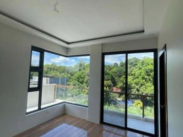 4BR HOUSE AND LOT FOR SALE AT GREENLAND SUBDIVISION ANTIPOLO
