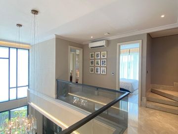 Rumah Mewah 13 M Jakarta Barat Citra Lake Villa