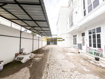 Dijual Townhouse Furnished Komplek Regent Estate Jalan Taduan - Pancing