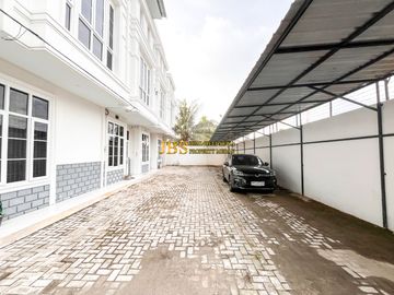 Dijual Townhouse Furnished Komplek Regent Estate Jalan Taduan - Pancing
