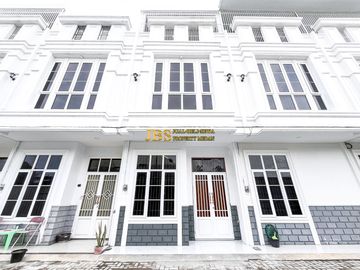 Dijual Townhouse Furnished Komplek Regent Estate Jalan Taduan - Pancing