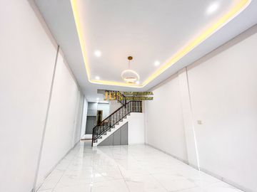 Dijual Townhouse Furnished Komplek Regent Estate Jalan Taduan - Pancing