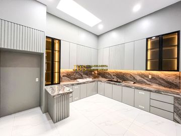 Dijual Townhouse Furnished Komplek Regent Estate Jalan Taduan - Pancing